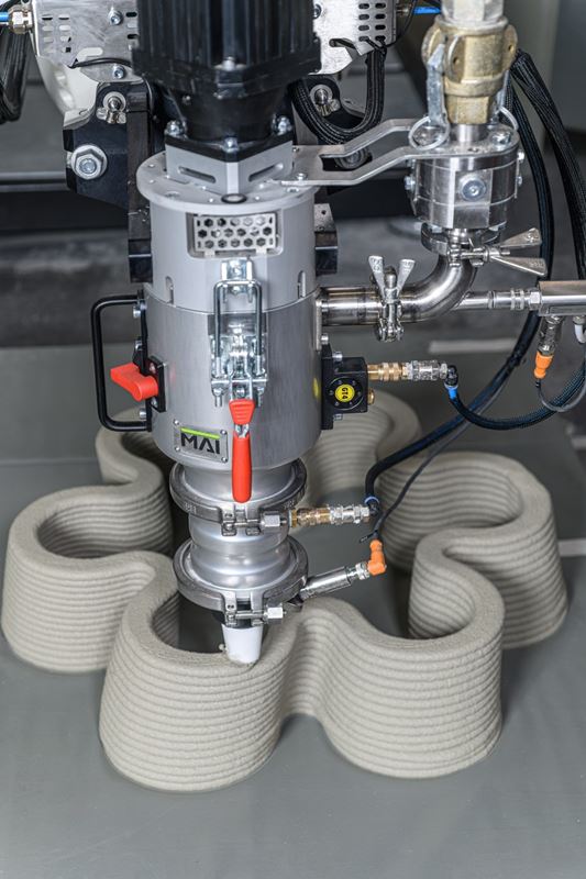 Figure 3 : 3D concrete printing