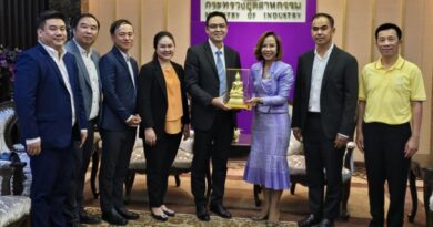 ปูนซีเมนต์นครหลวง หารือรมว.อุตสาหกรรมหนุนการผลิตปูนซีเมนต์คาร์บอนต่ำ ลดปล่อยก๊าซเรือนกระจก