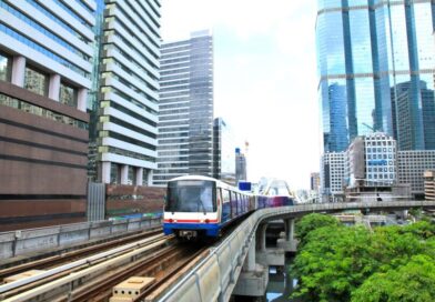สุริยะแจงรถไฟฟ้า 20 บาทตลอดสายติดขัดขั้นตอนกฎหมาย เลื่อนใช้จริงเป็น 15 พ.ย.นี้
