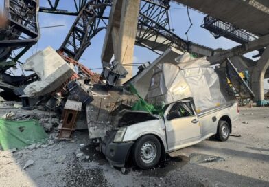 พระราม 2 ระทึกซ้ำ เครนลอนเชอร์ถล่มกลางถนน สะท้อนวิกฤตความปลอดภัยก่อสร้างไทย