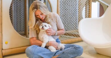 เดอะ สแตรนด์ ทองหล่อ ขยายประสบการณ์การใช้ชีวิตแบบ Pet-Friendly ตอบโจทย์ครอบครัวยุคใหม่ที่มีสัตว์เลี้ยงเป็นสมาชิก