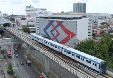 รมช.คมนาคมเผย MRT สายสีน้ำเงิน เปิดให้บริการตามปกติทุกเส้นทาง ย้ำมาตรฐานความปลอดภัยต้องมาก่อน